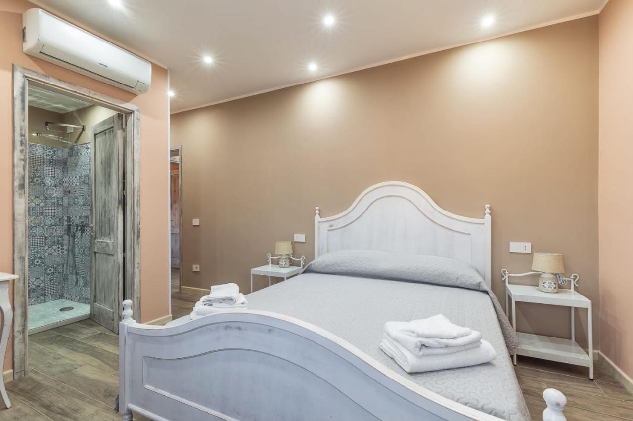 B&B Da Chiara ตอร์โตลี ภายนอก รูปภาพ