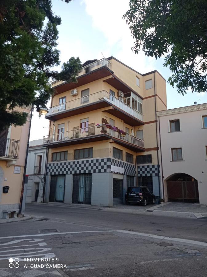 B&B Da Chiara ตอร์โตลี ภายนอก รูปภาพ